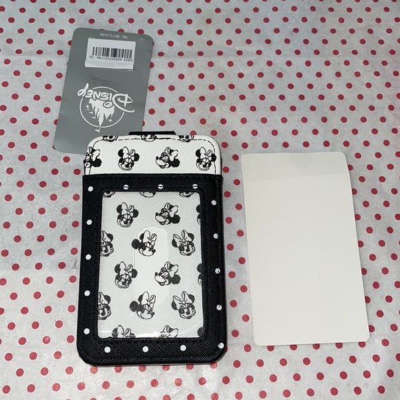 AUTHENTIC DISNEY MERCHANDISE—MINNIE MOUSE CREDIT CARD/ID wallet - Picture 4 of 10